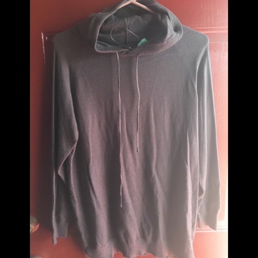 Brand new gray sweater